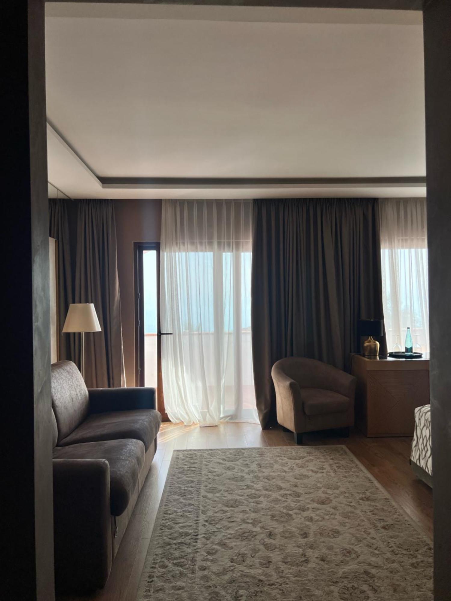 Agroturizem Kodra E Kuajve Resort Škalngur