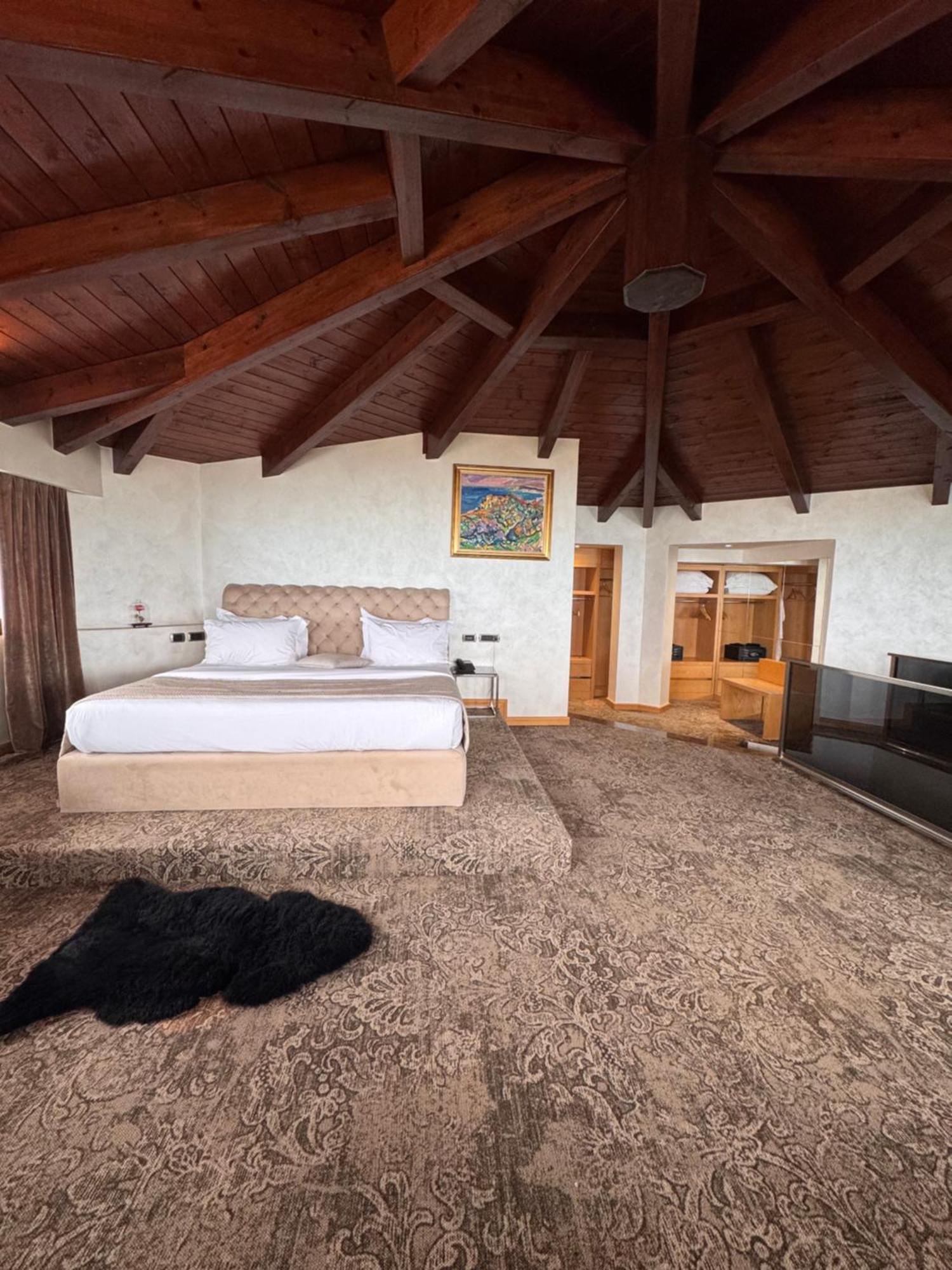 Resort Agroturizem Kodra E Kuajve Škalngur